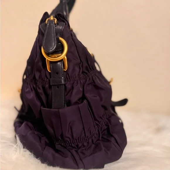 Authentic Prada tote bag - Picture 6 of 10